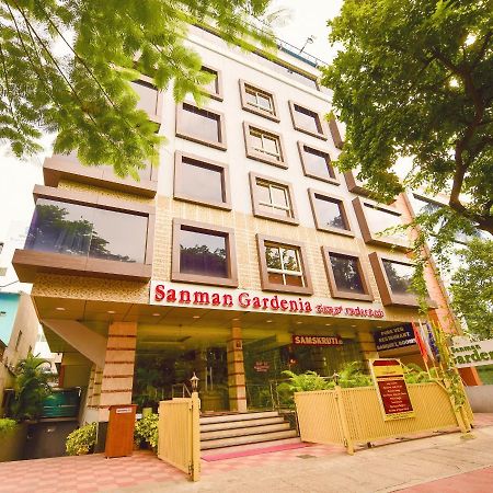 Hotel Sanman Gardenia Bangalore Exterior foto