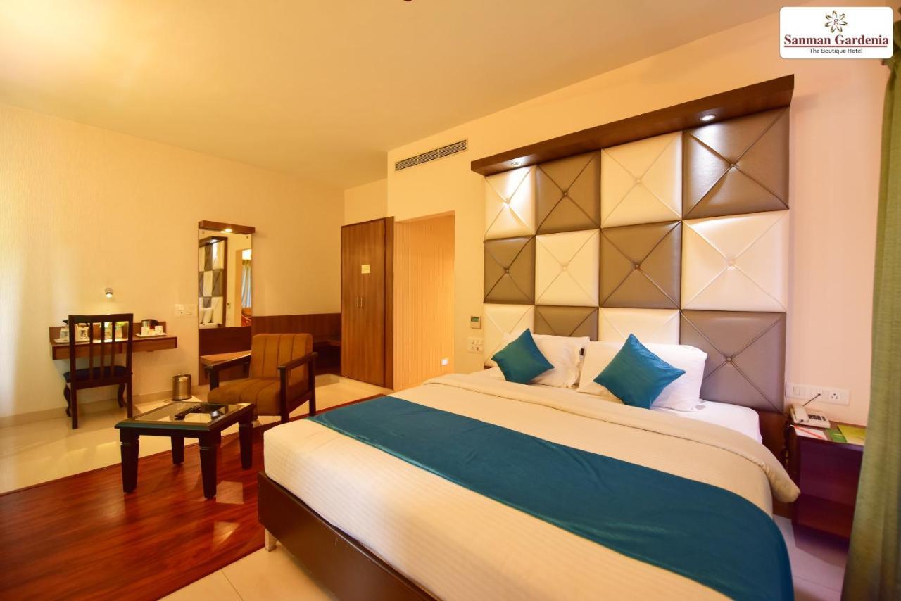 Hotel Sanman Gardenia Bangalore Exterior foto